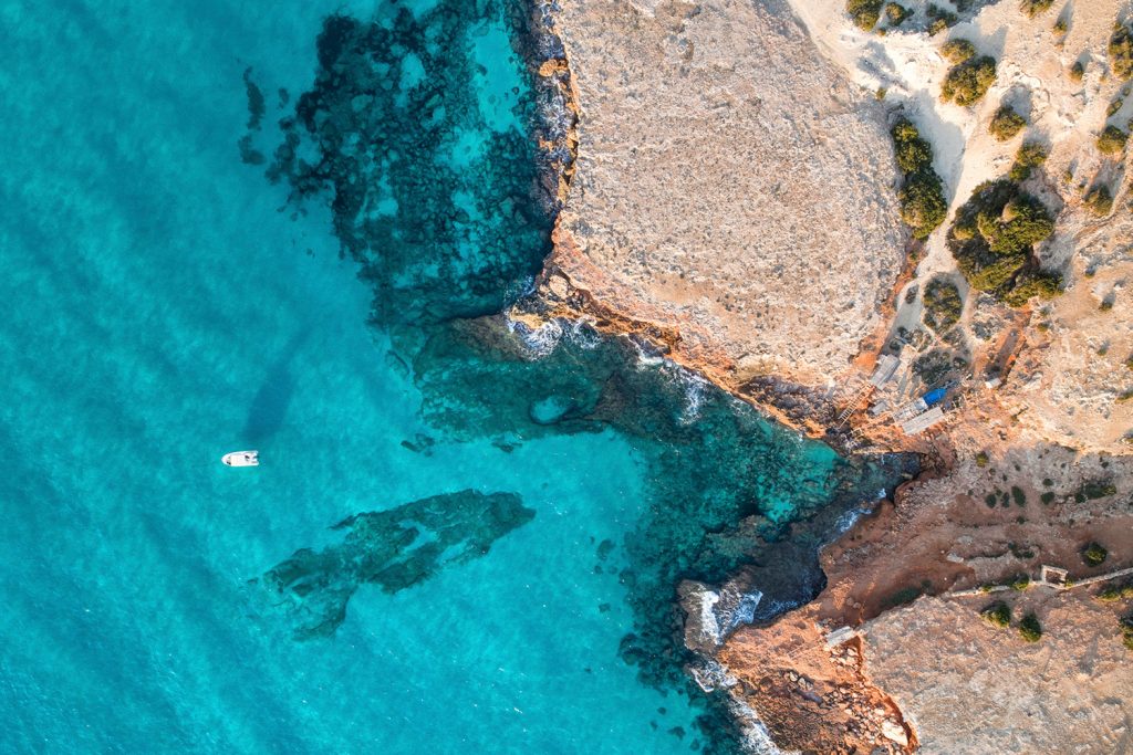 CALA PLUMA